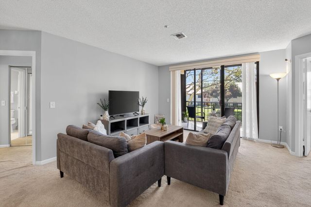 5155 Europa Drive M, Boynton Beach, FL 33437