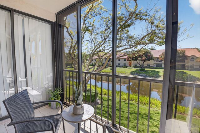 5155 Europa Drive M, Boynton Beach, FL 33437