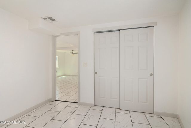 2429 E Cameron Vista, Tucson, AZ 85713