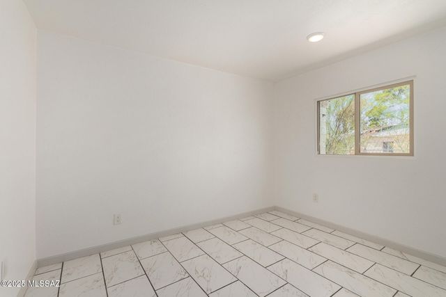 2429 E Cameron Vista, Tucson, AZ 85713