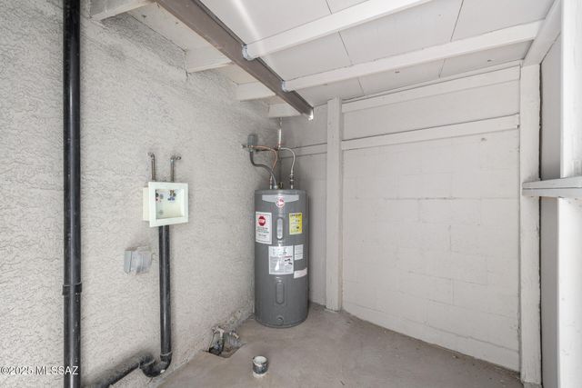 2429 E Cameron Vista, Tucson, AZ 85713