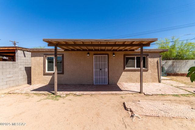2429 E Cameron Vista, Tucson, AZ 85713
