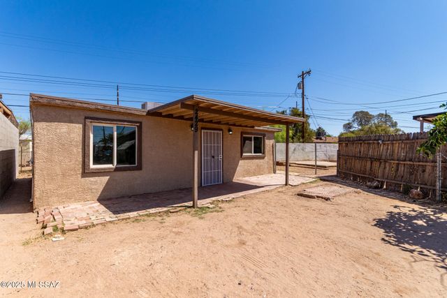 2429 E Cameron Vista, Tucson, AZ 85713