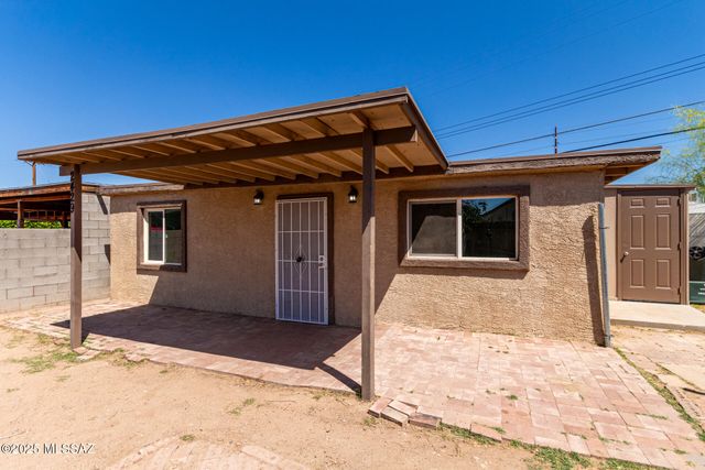 2429 E Cameron Vista, Tucson, AZ 85713