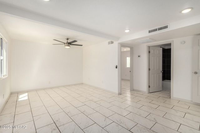 2429 E Cameron Vista, Tucson, AZ 85713