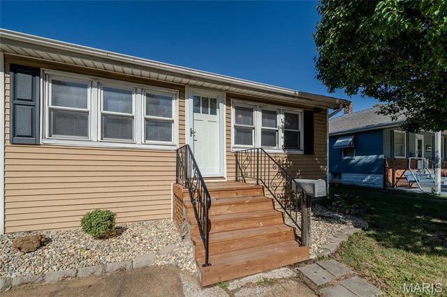 2833 Palmer Avenue, Granite City, IL 62040