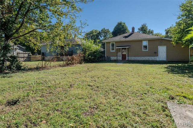 2833 Palmer Avenue, Granite City, IL 62040