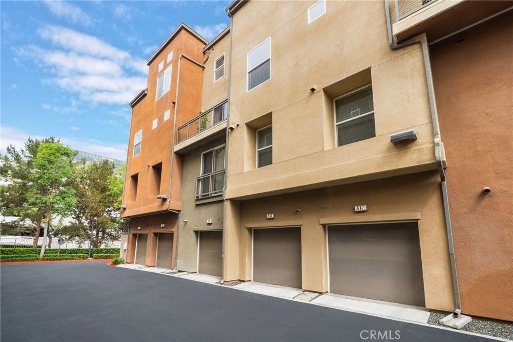 615 Rockefeller, Irvine, CA 92612 — exterior