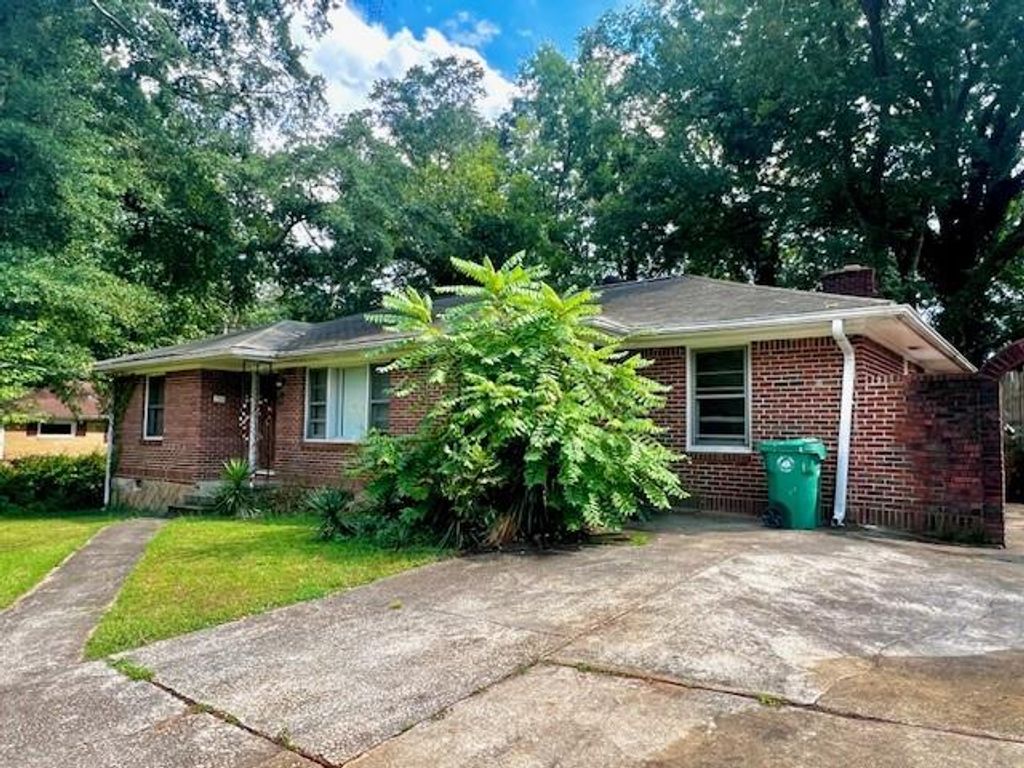 1315 Snapfinger Road, Decatur, GA 30032