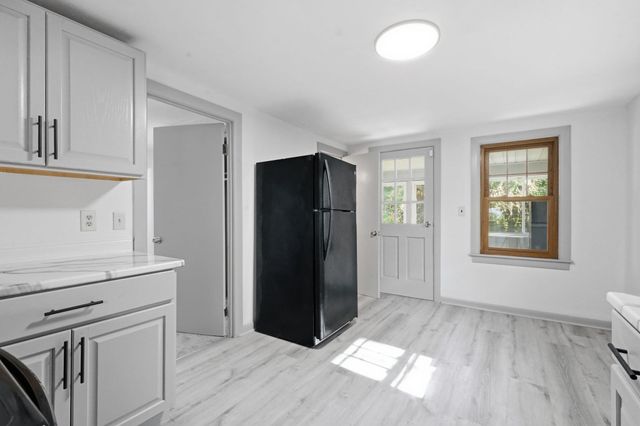 85 Silas St, Springfield, MA 01109