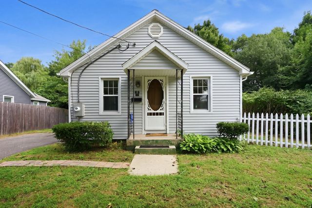 85 Silas St, Springfield, MA 01109