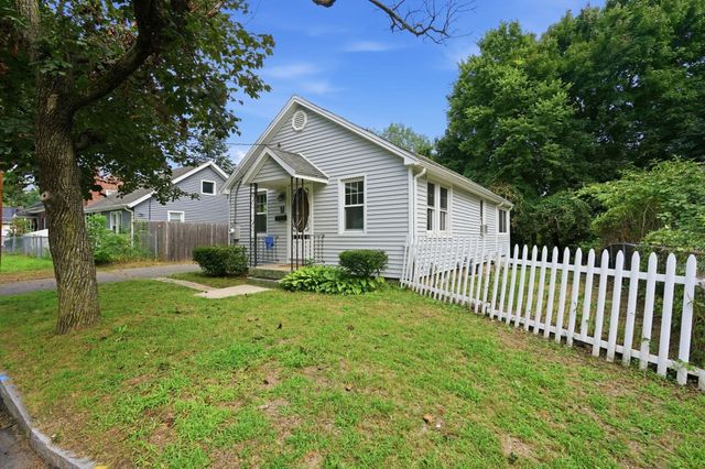85 Silas St, Springfield, MA 01109