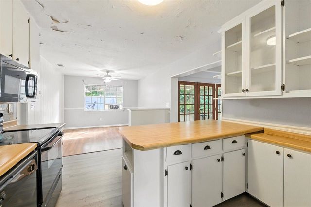2780 Raintree Circle, Tallahassee, FL 32308