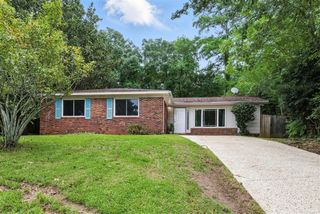 2780 Raintree Circle, Tallahassee, FL 32308