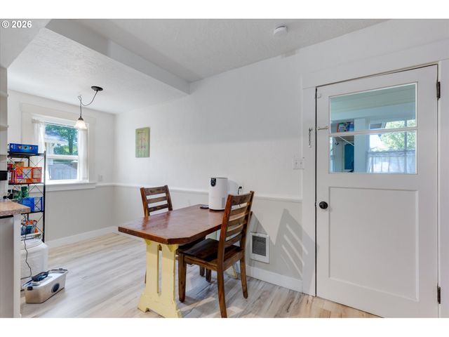 807 S PEARL St, Centralia, WA 98531