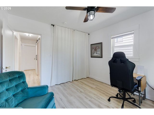 807 S PEARL St, Centralia, WA 98531
