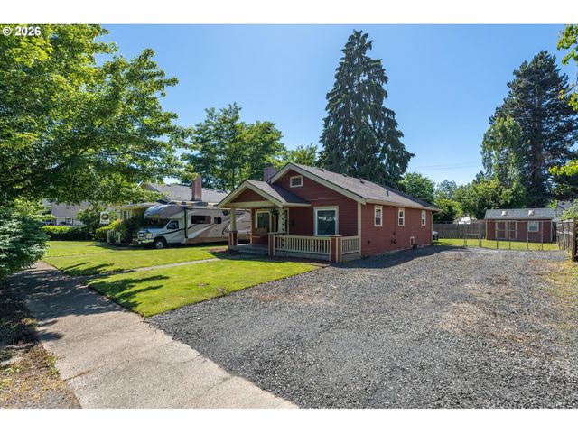 807 S PEARL St, Centralia, WA 98531