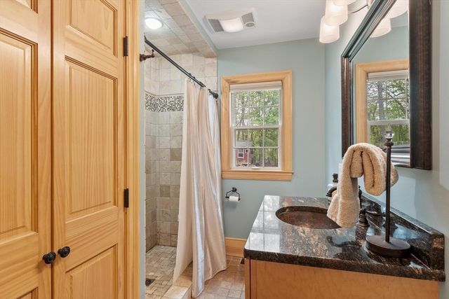 289 Sterling Rd, Lancaster, MA 01523