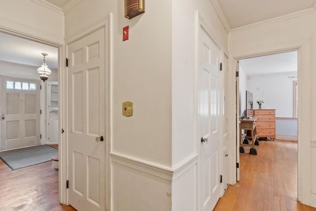 289 Sterling Rd, Lancaster, MA 01523