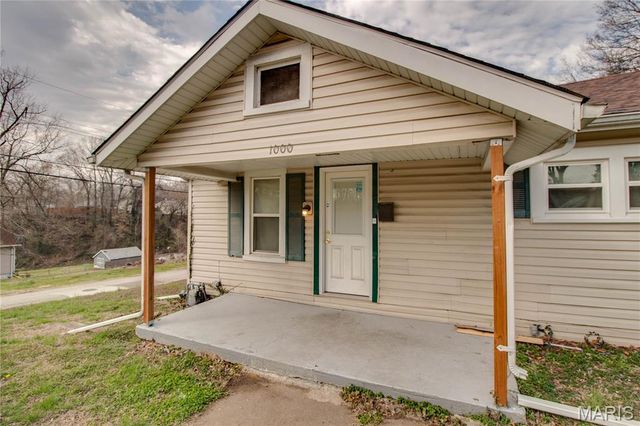 1000 Willard Avenue, Alton, IL 62002