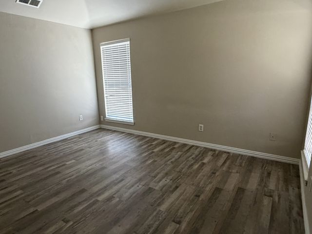 1621 Winter Park Lane, Lewisville, TX 75077