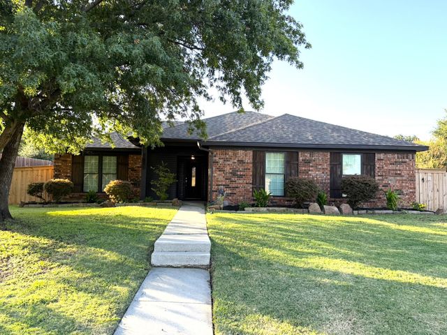 1621 Winter Park Lane, Lewisville, TX 75077