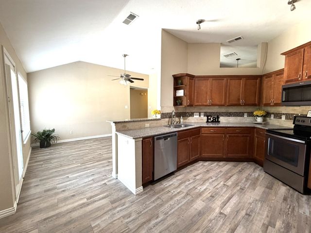 1621 Winter Park Lane, Lewisville, TX 75077