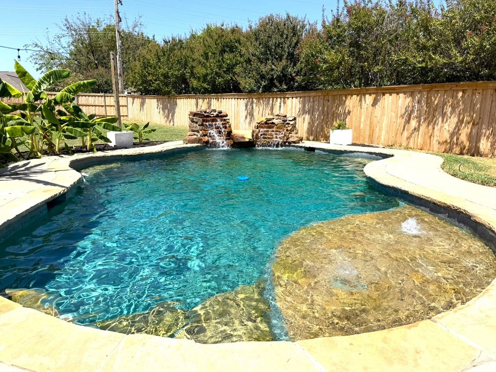1621 Winter Park Lane, Lewisville, TX 75077