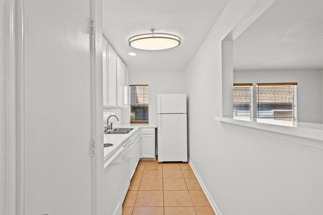 8100 Seawall Boulevard 160, Galveston, TX 77551