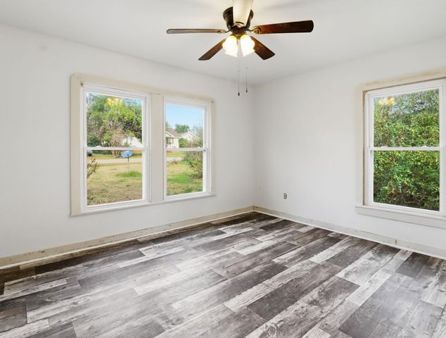 124 FAIRVIEW, Marshall, TX 75672