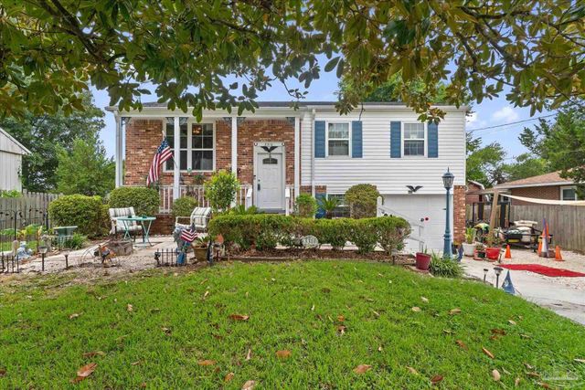 3310 Bluewater Dr, Pensacola, FL 32503