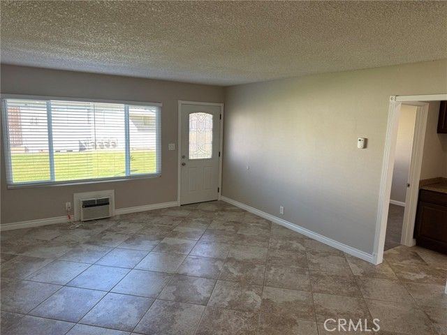 150 E Lakeshore Drive 14, Lake Elsinore, CA 92530