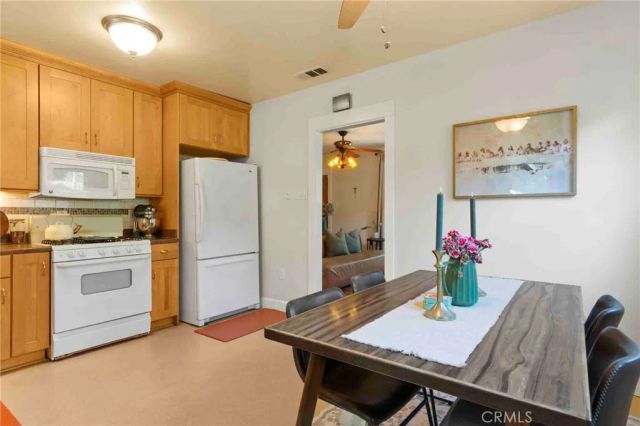5766 Grand Avenue, Riverside, CA 92504
