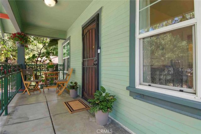 5766 Grand Avenue, Riverside, CA 92504