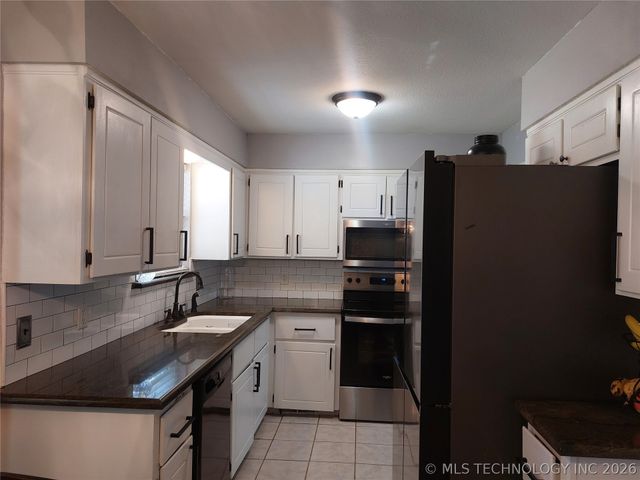 13636 S Birch Street, Glenpool, OK 74033