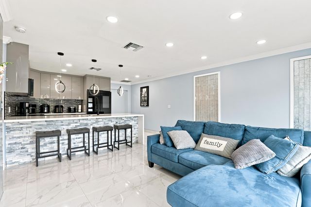 2331 SW 50TH Terrace, Fort Lauderdale, FL 33317