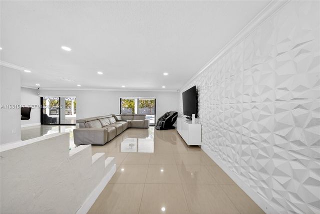 11951 SW 120th Ter, Miami, FL 33186