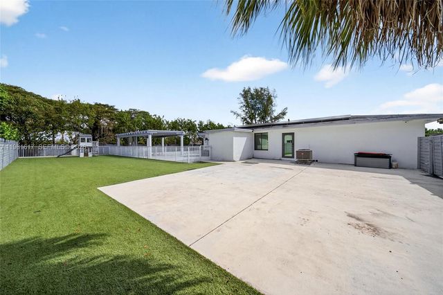 11951 SW 120th Ter, Miami, FL 33186