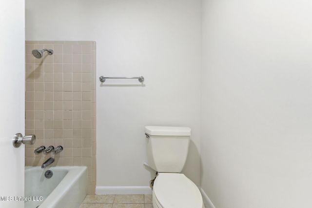 6104 Gruich Circle, Ocean Springs, MS 39564