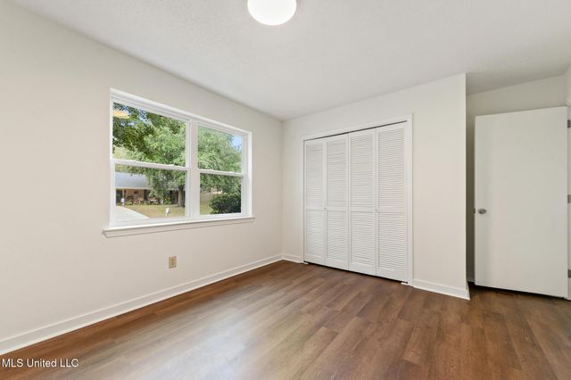 6104 Gruich Circle, Ocean Springs, MS 39564