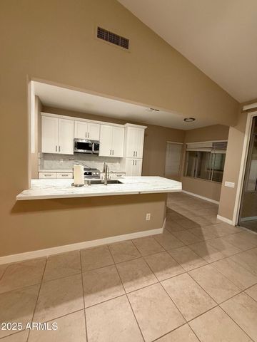 10910 W LAURELWOOD Lane, Avondale, AZ 85392