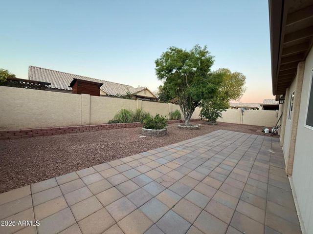10910 W LAURELWOOD Lane, Avondale, AZ 85392