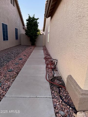 10910 W LAURELWOOD Lane, Avondale, AZ 85392