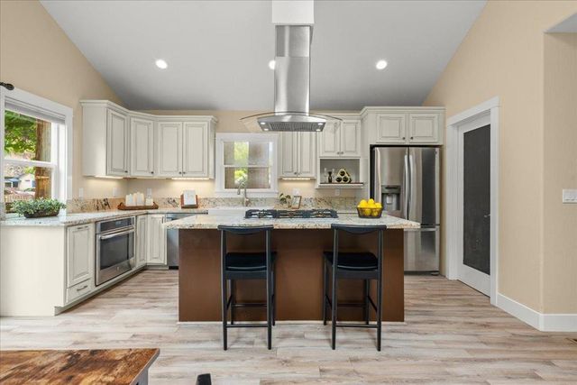373 Hihn Street, Felton, CA 95018