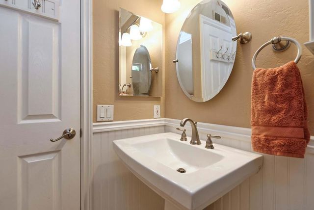 656 Dewane Dr, El Cajon, CA 92020