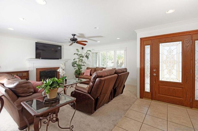 656 Dewane Dr, El Cajon, CA 92020
