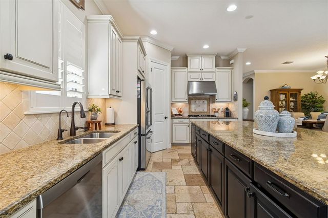 8551 GRAND ALBERATO ROAD, Tampa, FL 33647