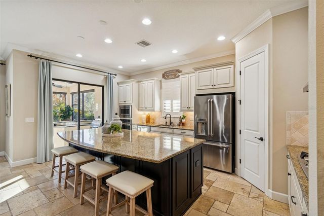 8551 GRAND ALBERATO ROAD, Tampa, FL 33647