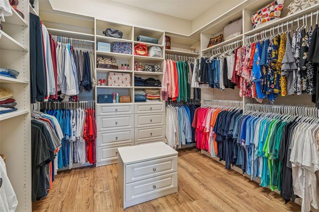 8551 GRAND ALBERATO ROAD, Tampa, FL 33647