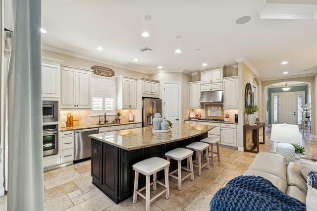 8551 GRAND ALBERATO ROAD, Tampa, FL 33647